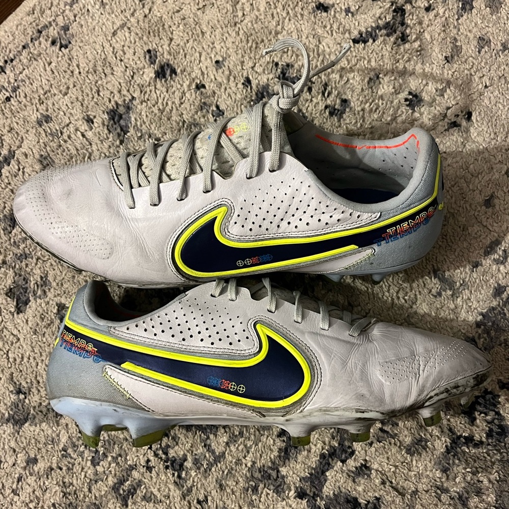 Nike temple soccer cleats